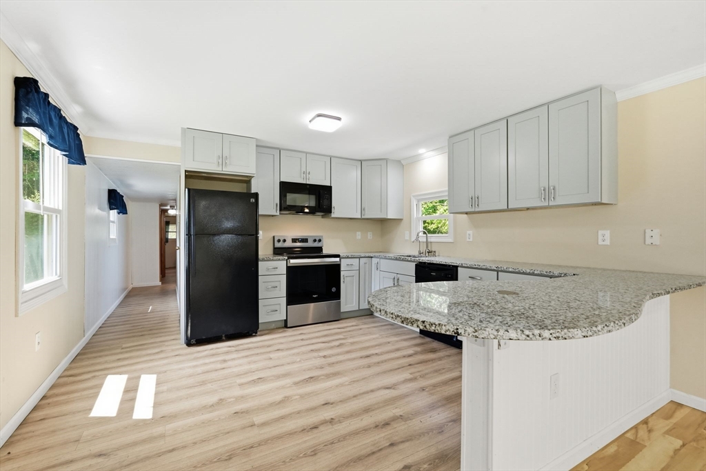 78 Searle Rd Property Photo 1