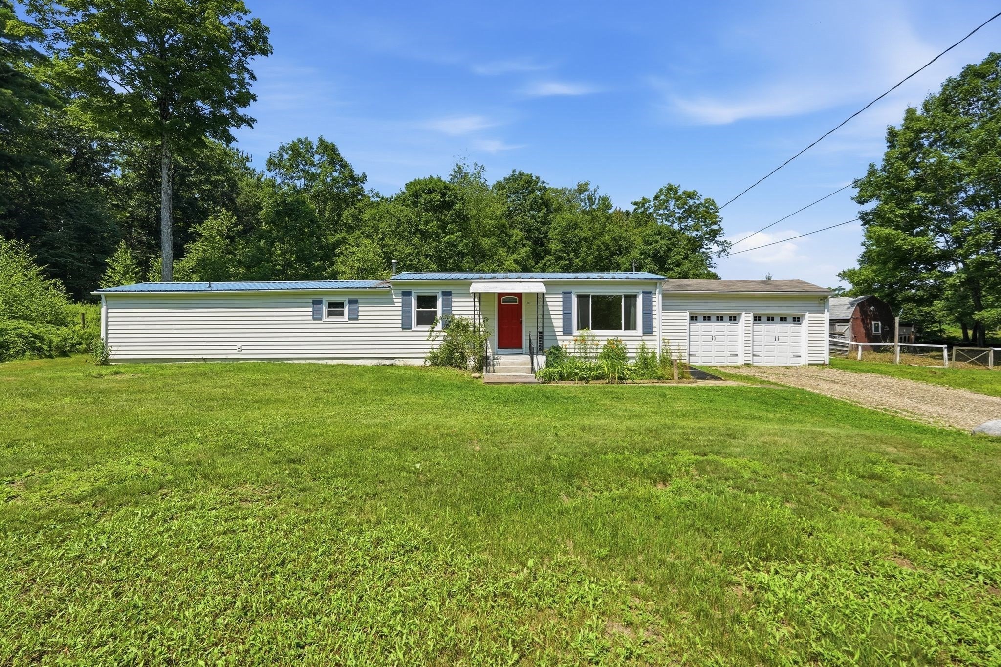 78 Searle Rd Property Photo 2
