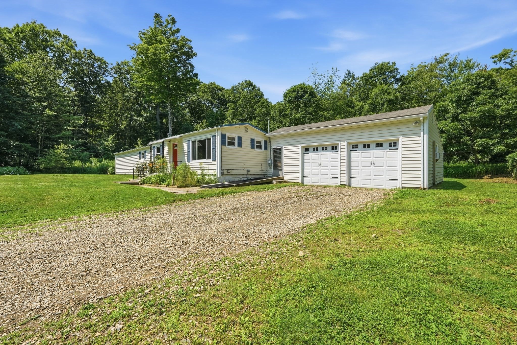 78 Searle Rd Property Photo 4
