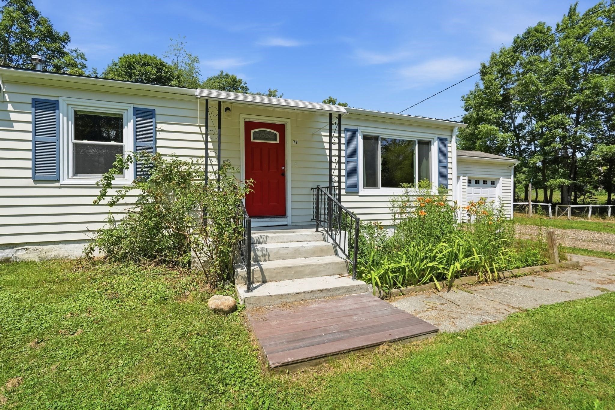 78 Searle Rd Property Photo 7