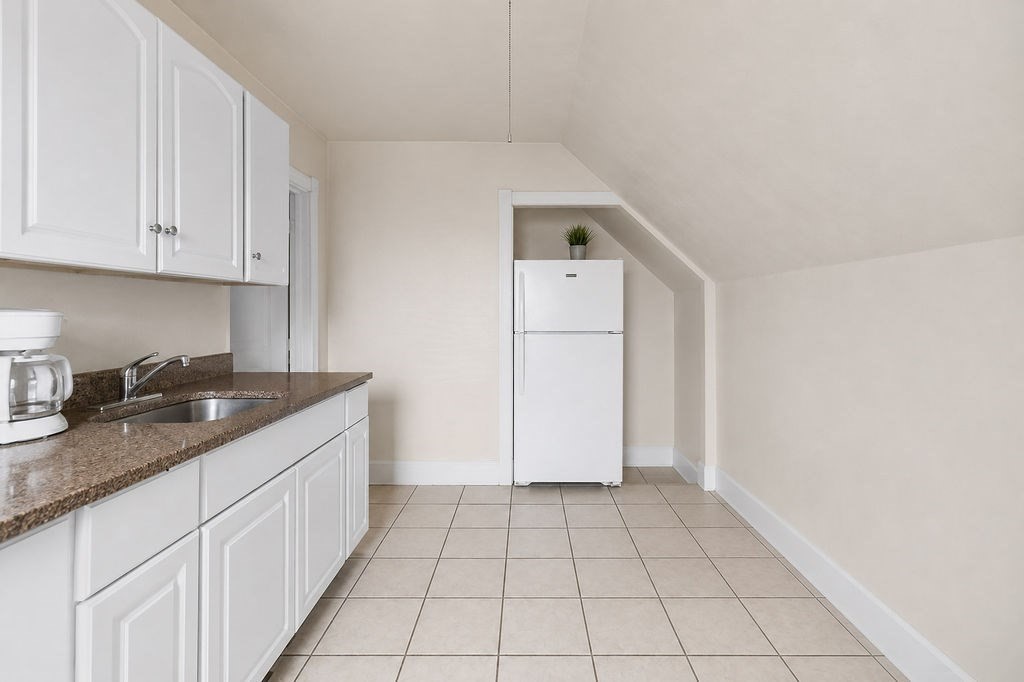 115 Thompson St Property Photo 32