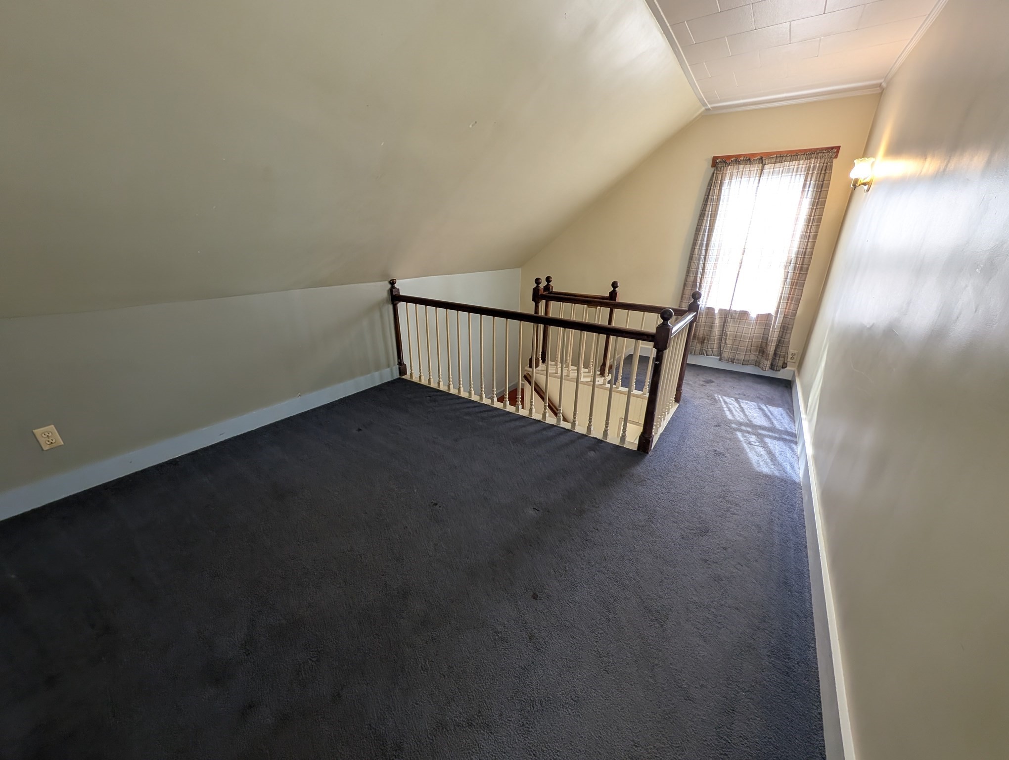 340 Fountain St Property Photo 17