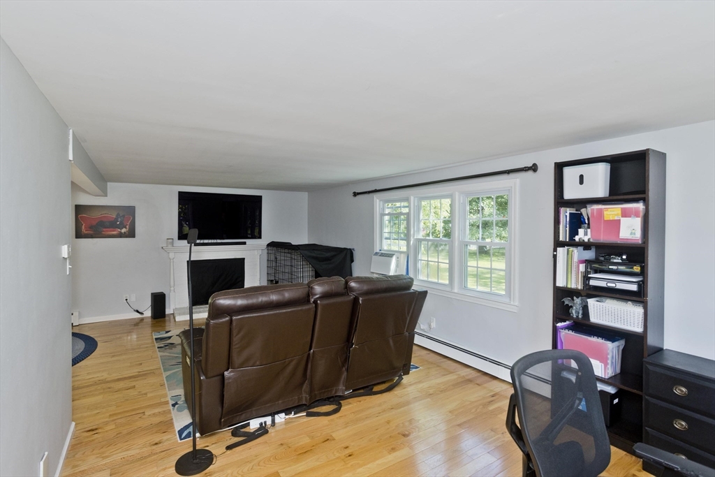 36 Ingersoll Dr Property Photo 7