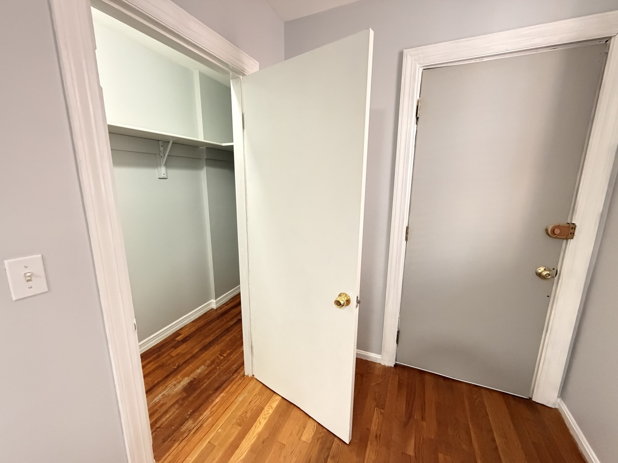 394 Riverway # 10 Property Photo 9