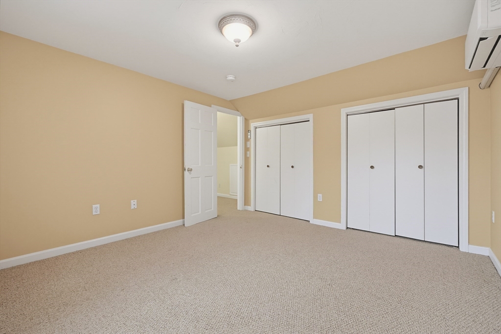 34 Sarah St Property Photo 25