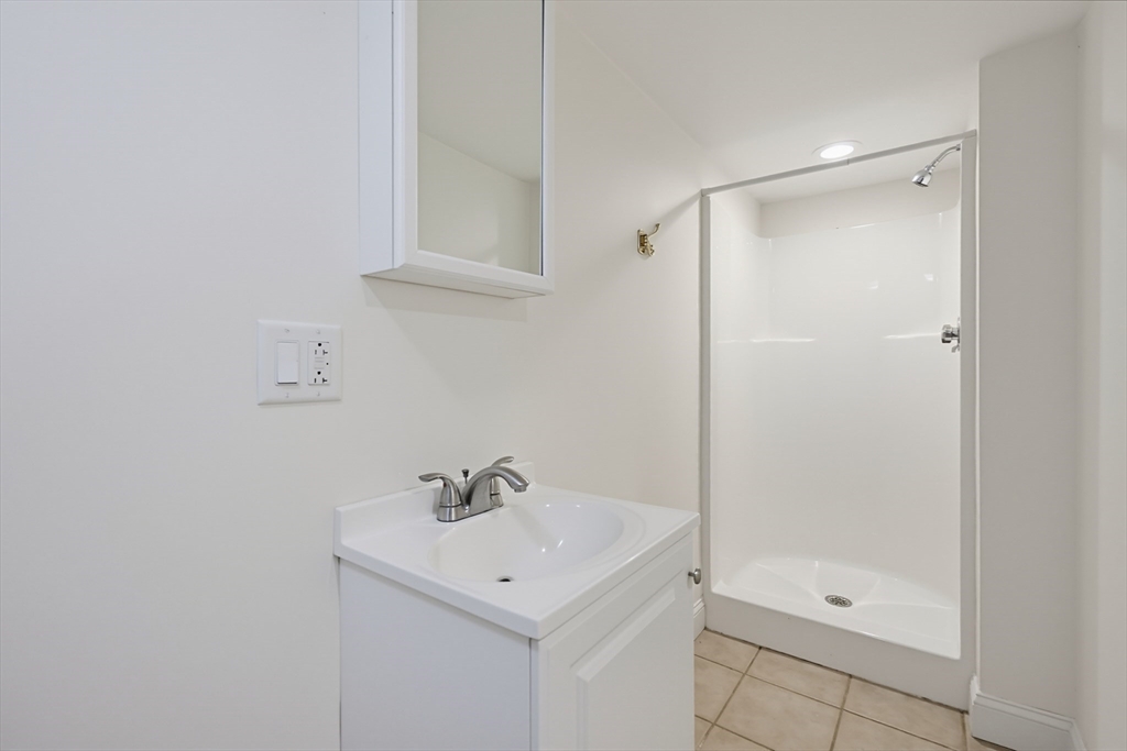 34 Sarah St Property Photo 34