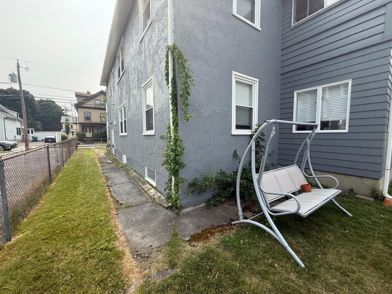 44 Ashland St Property Photo 40