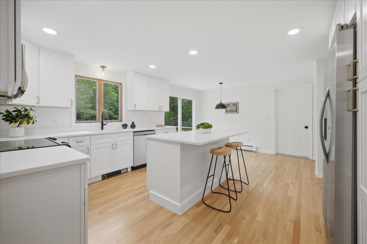 8 Tommy's Ln Property Photo 17