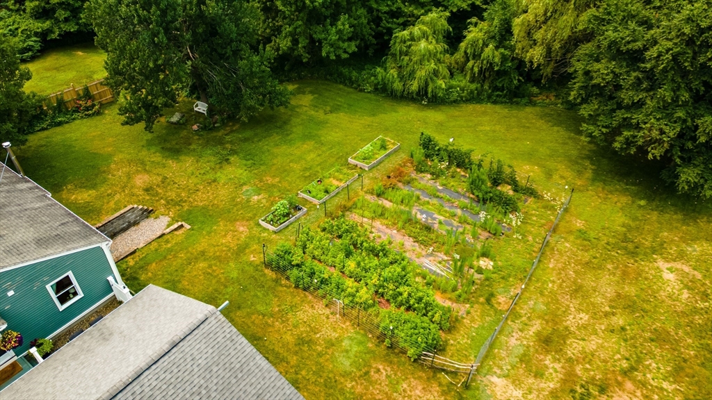 25 Ellis Road Property Photo 28