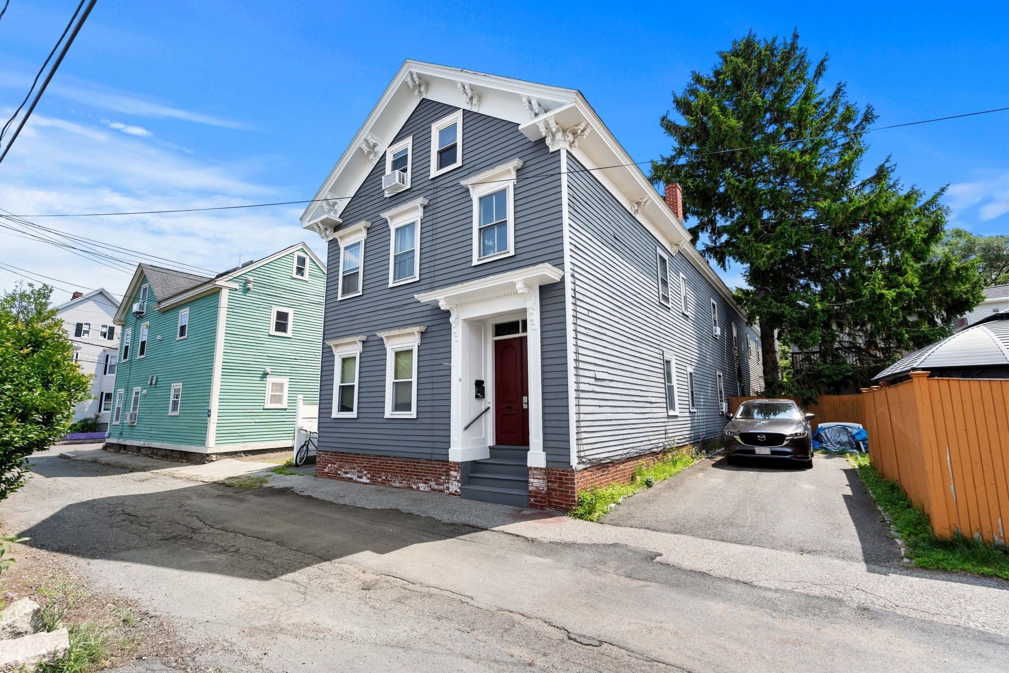 8 Saunders St Property Photo 2