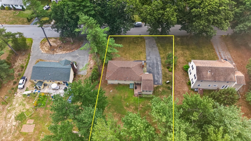 19 Pinehill St Property Photo 2