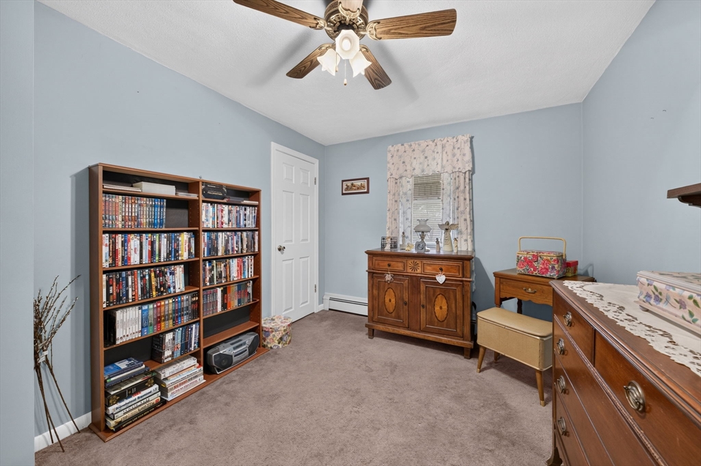 19 Pinehill St Property Photo 33