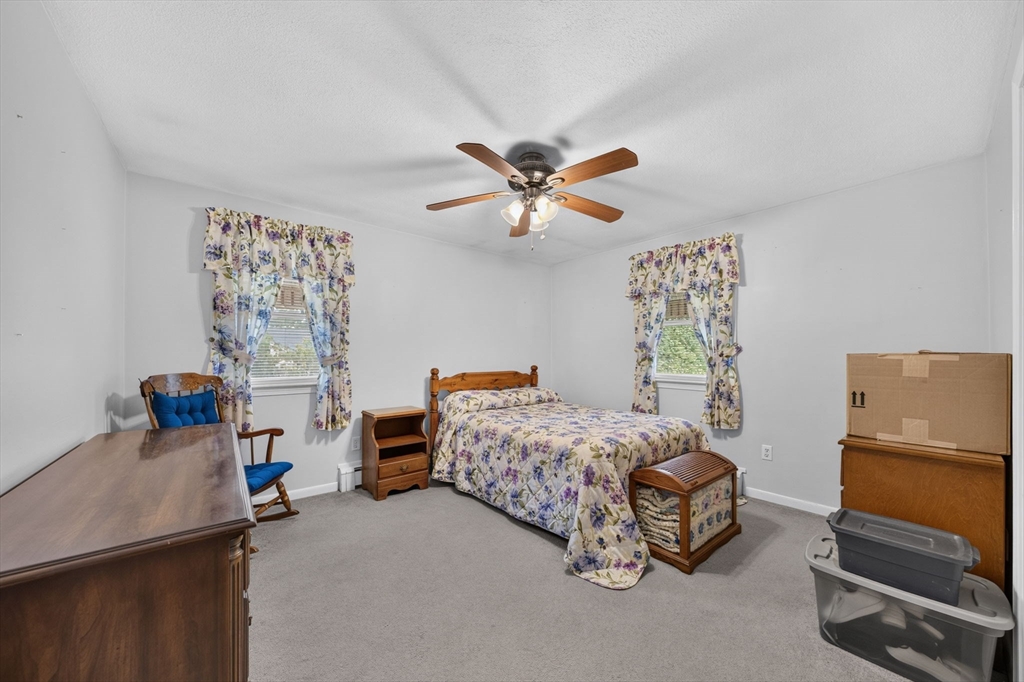 19 Pinehill St Property Photo 34