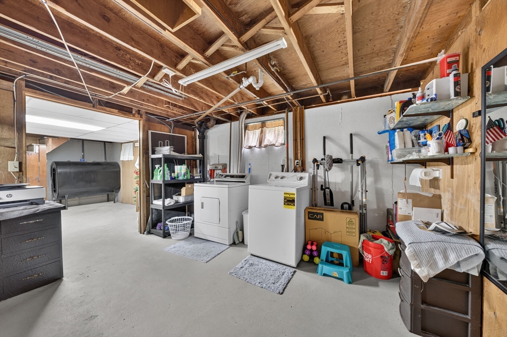 19 Pinehill St Property Photo 40