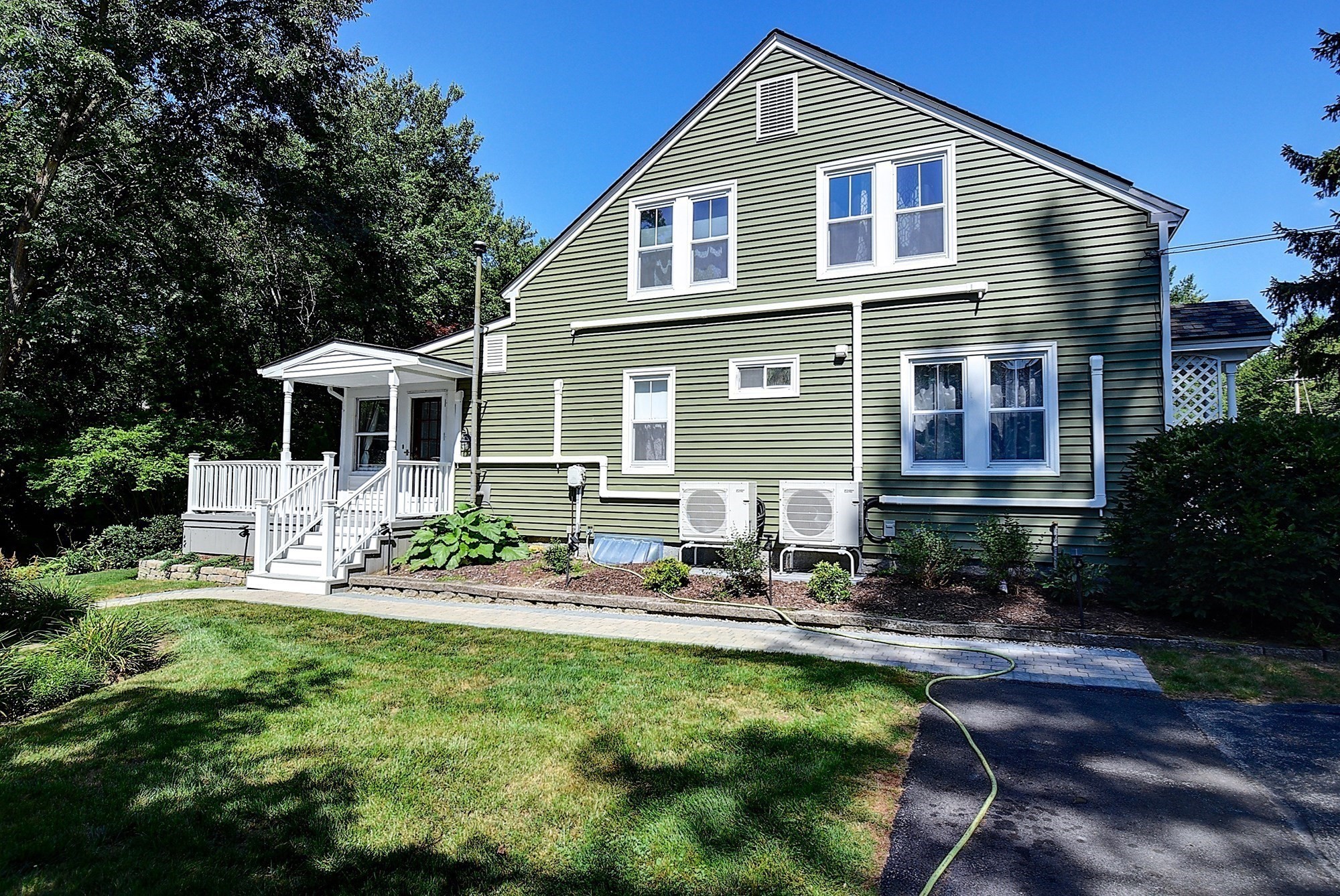 647 Main Street # A Property Photo 2