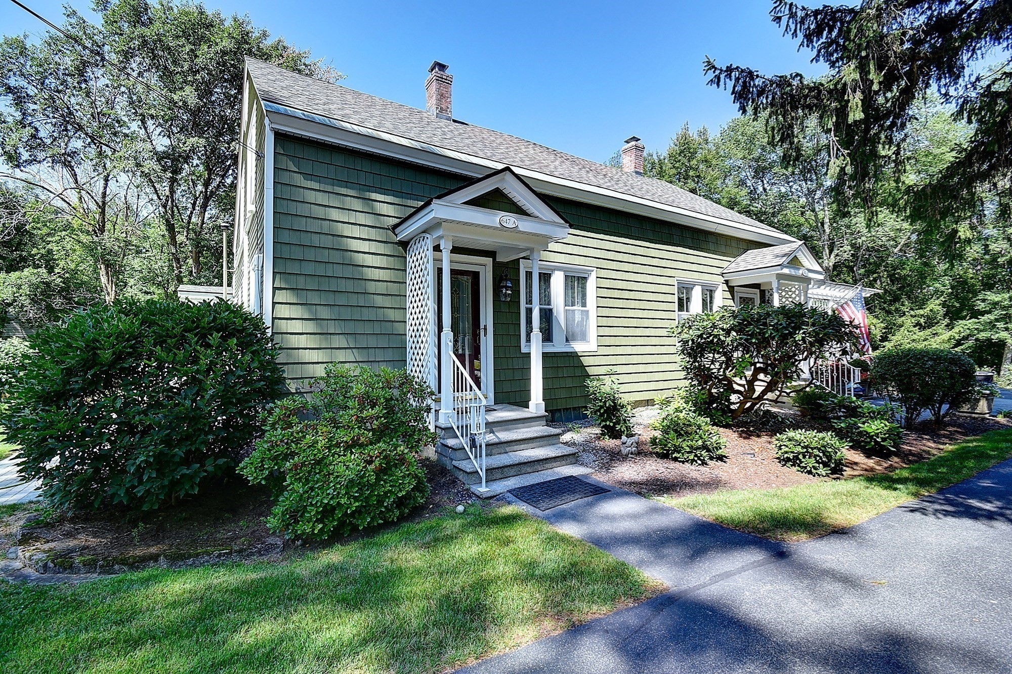 647 Main Street # A Property Photo 3