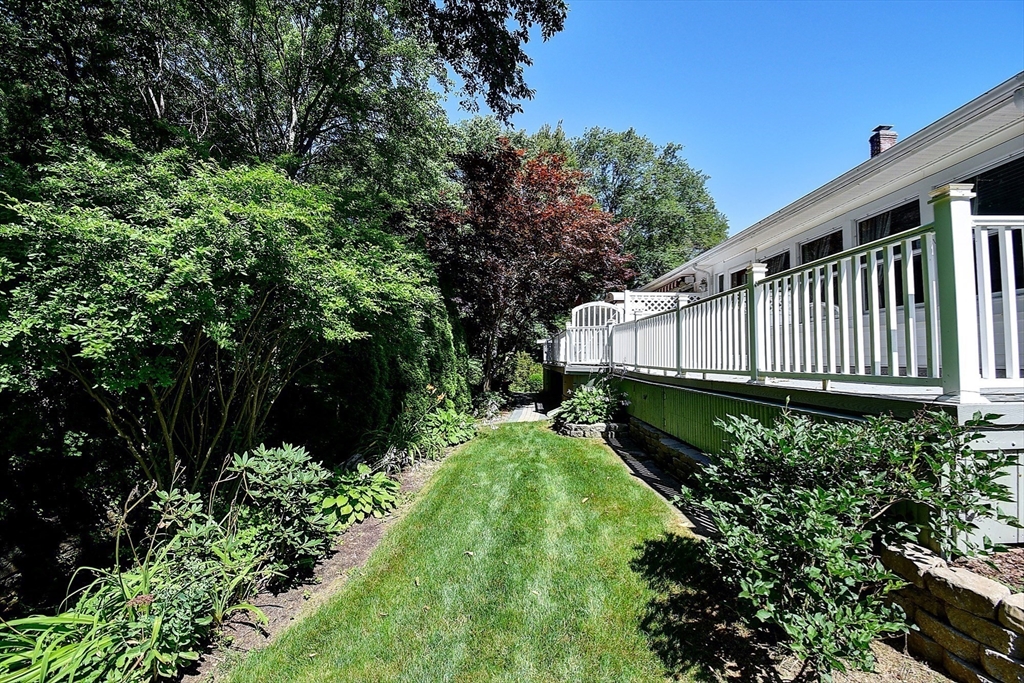647 Main Street # A Property Photo 5