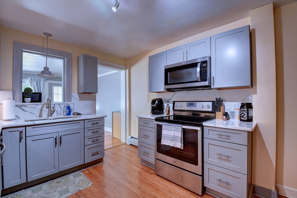 647 Main Street # A Property Photo 13
