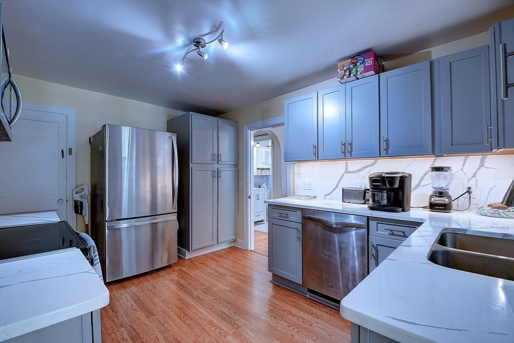 647 Main Street # A Property Photo 14