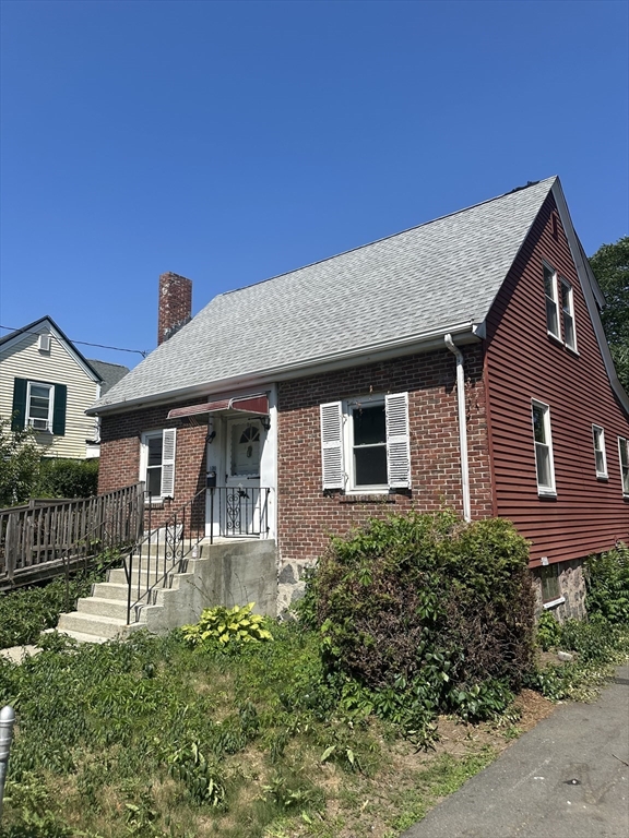130 Clare Ave Property Photo 2