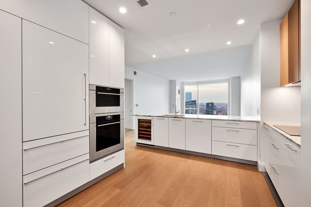 240 Devonshire Street # 4504 Property Photo 7