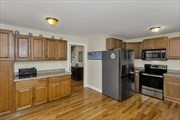 28 Sullivan Blvd # A Property Photo 10