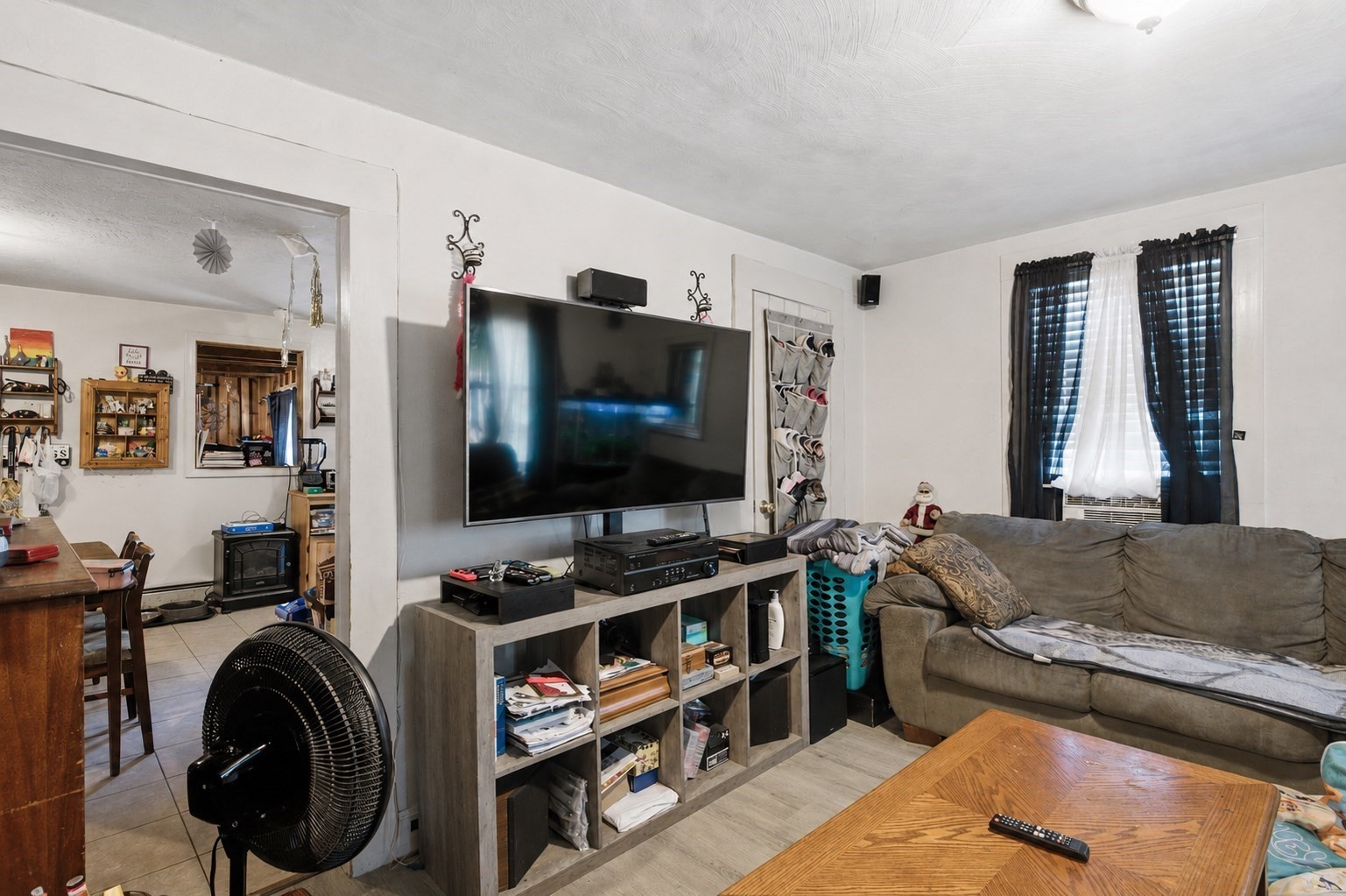 8 Second St Property Photo 7