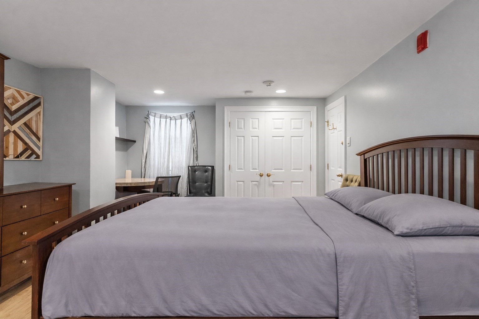 1170 Massachusetts Ave # 2 Property Photo 1