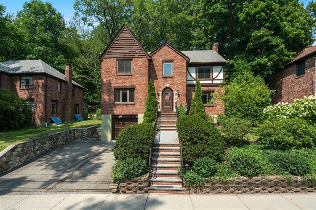 142 Beverly Rd. Property Photo 1