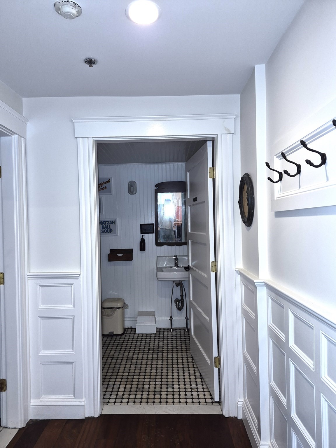 233 Cardinal Medeiros Avenue # 5 Property Photo 12