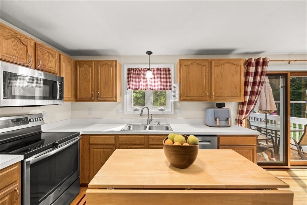 530 Chestnut Hill Road Property Photo 6