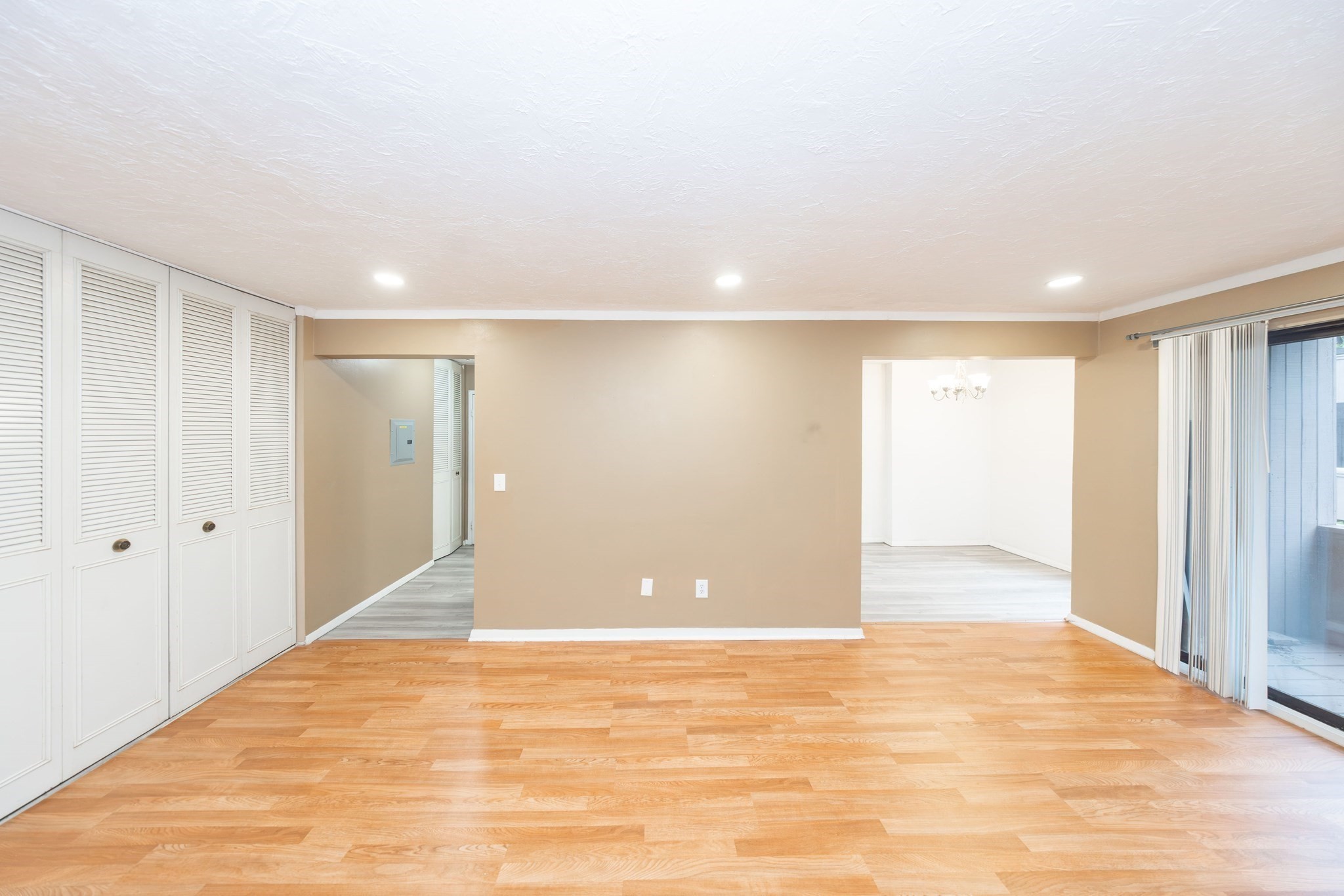 30 Shrewsbury Greens Dr # G Property Photo 3