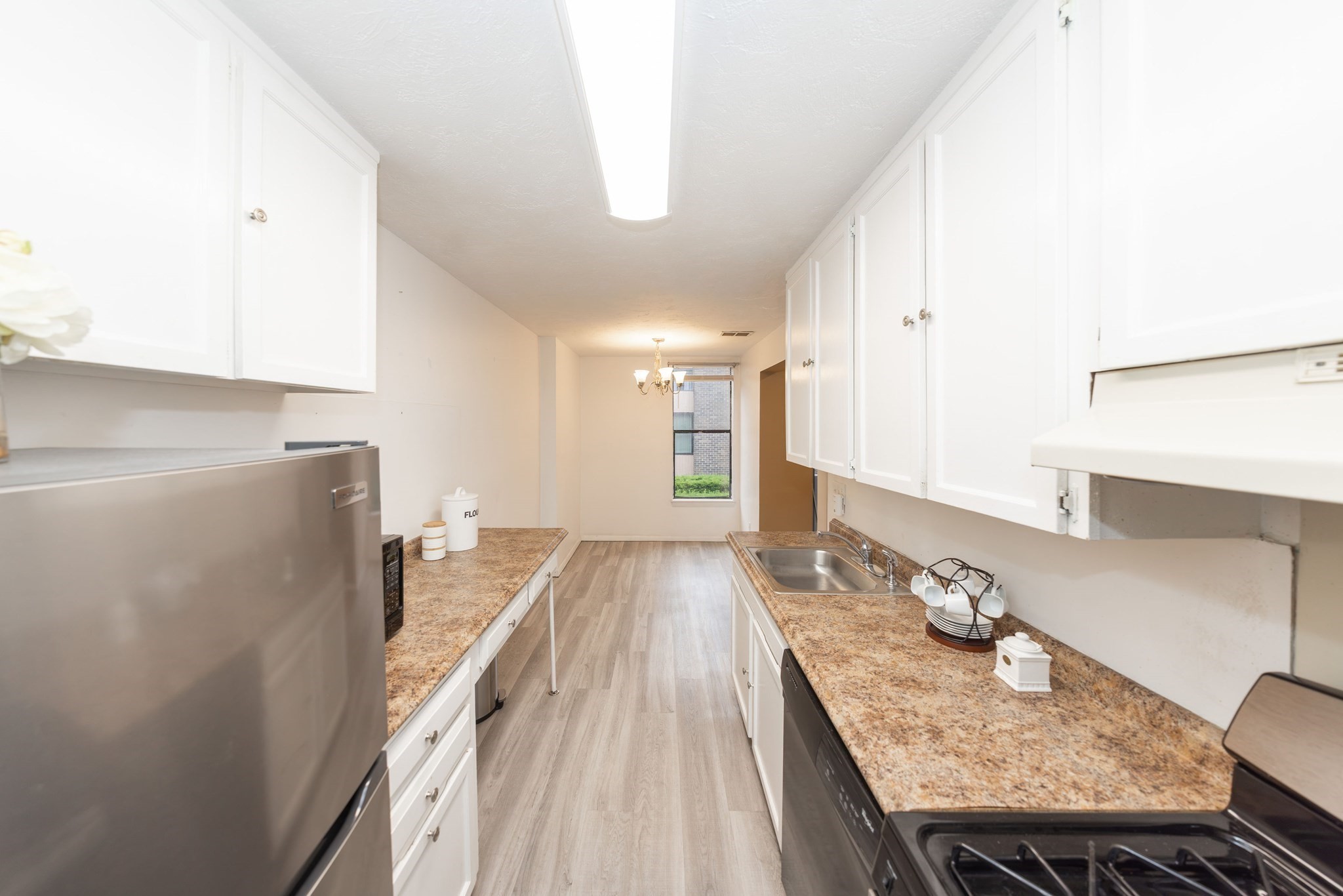 30 Shrewsbury Greens Dr # G Property Photo 4