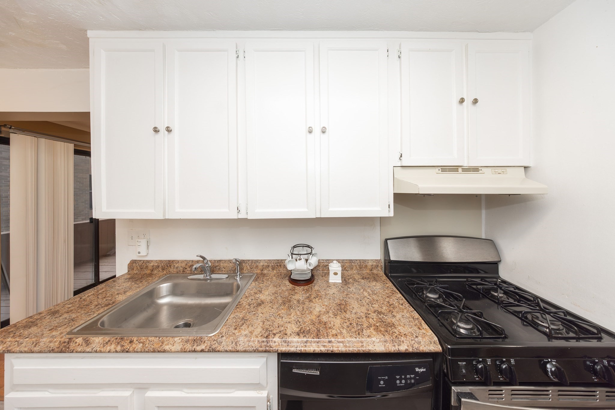 30 Shrewsbury Greens Dr # G Property Photo 8