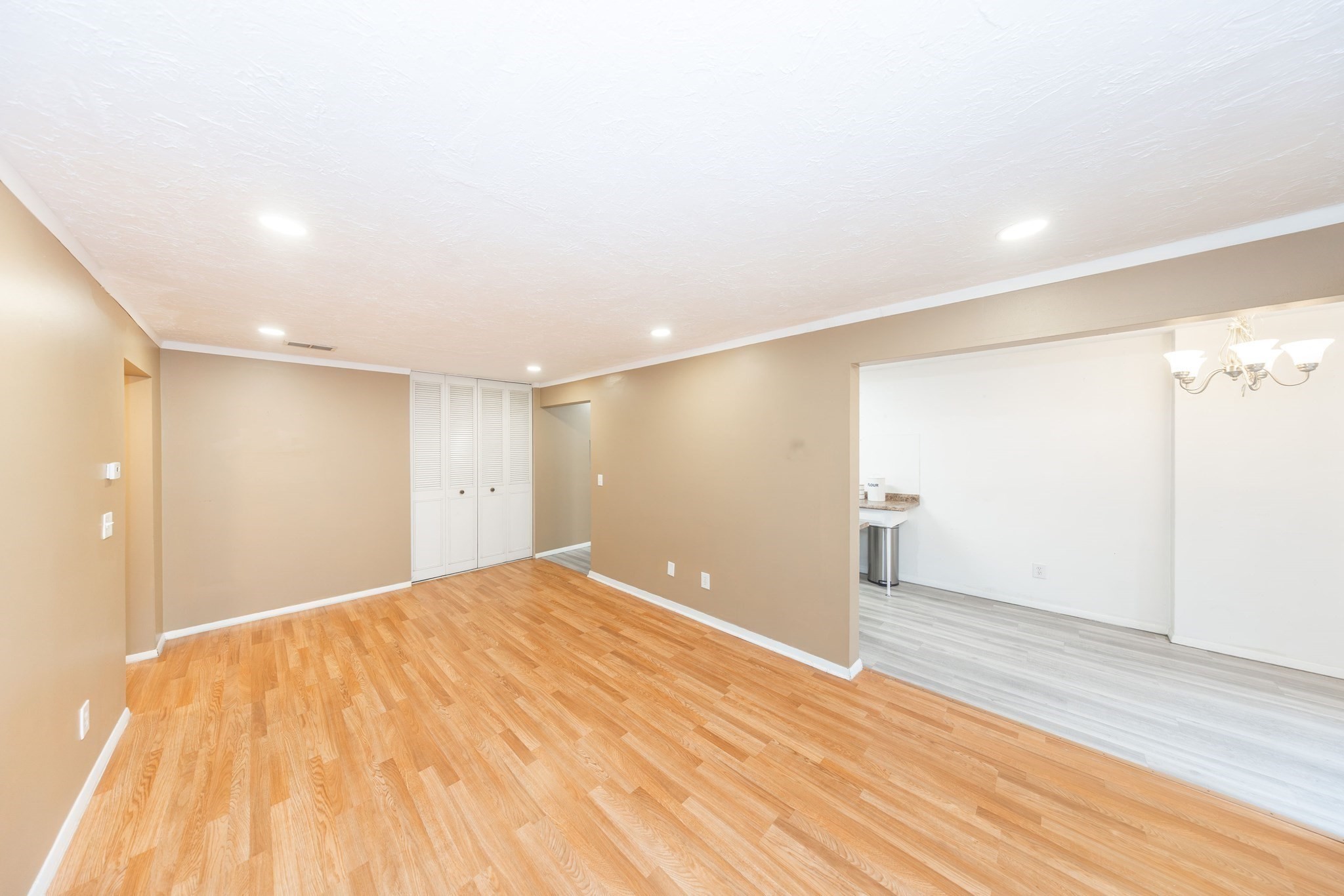 30 Shrewsbury Greens Dr # G Property Photo 9