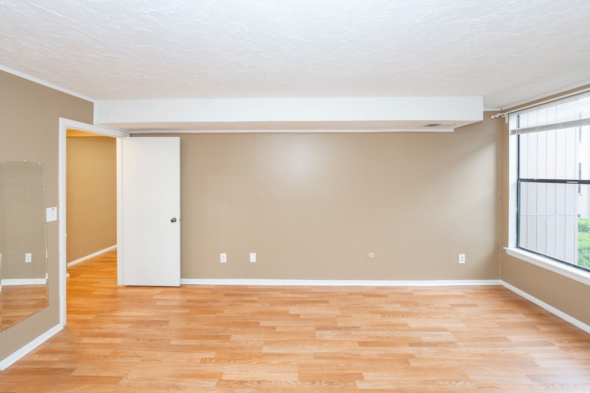 30 Shrewsbury Greens Dr # G Property Photo 17