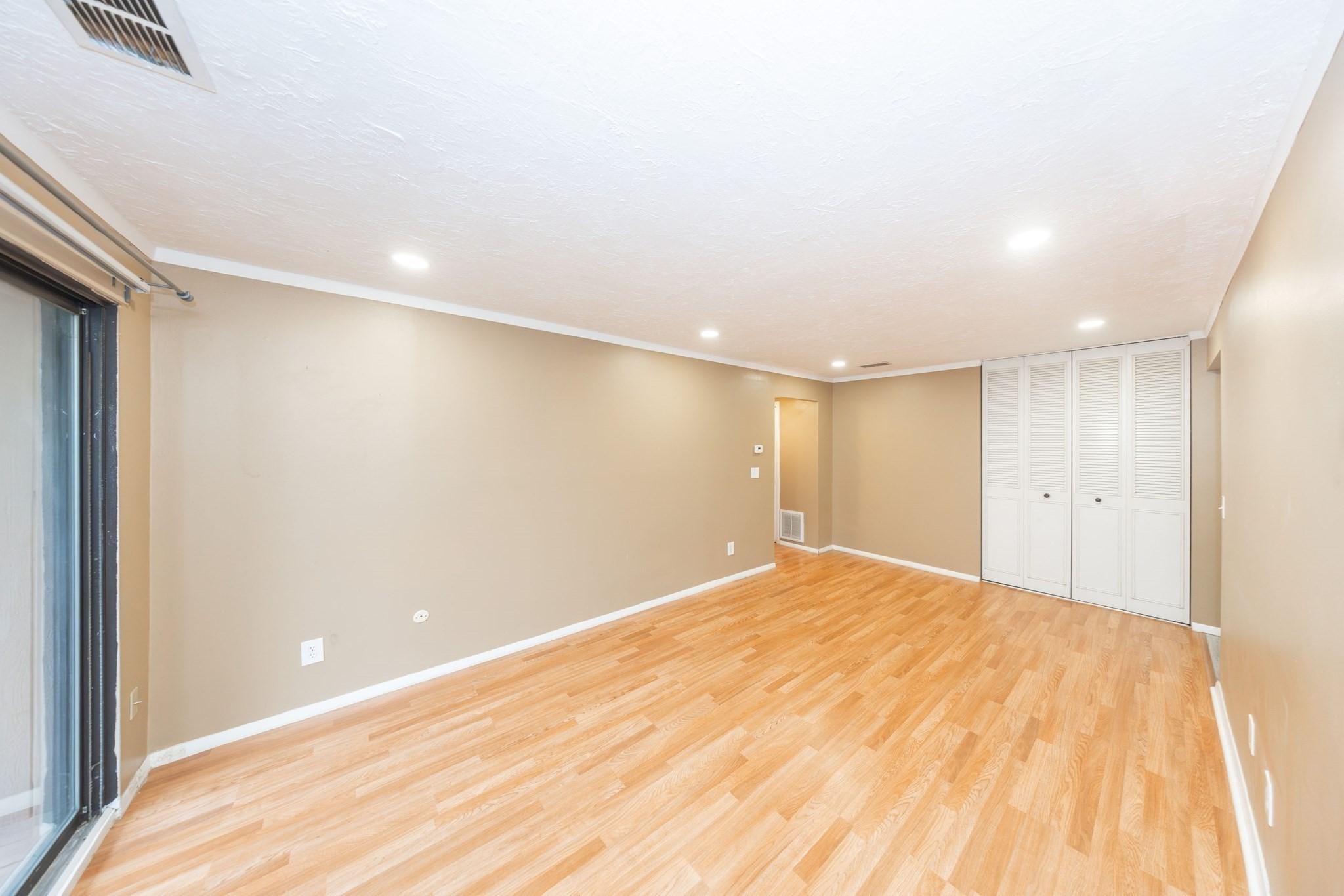 30 Shrewsbury Greens Dr # G Property Photo 20