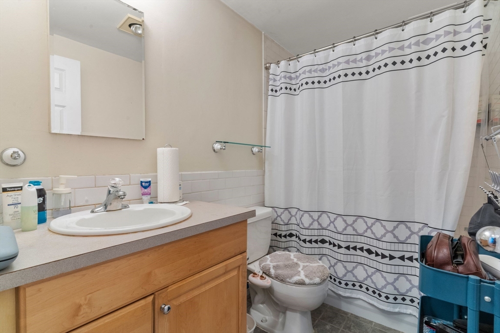33 Pond Ave # 1102 Property Photo 13
