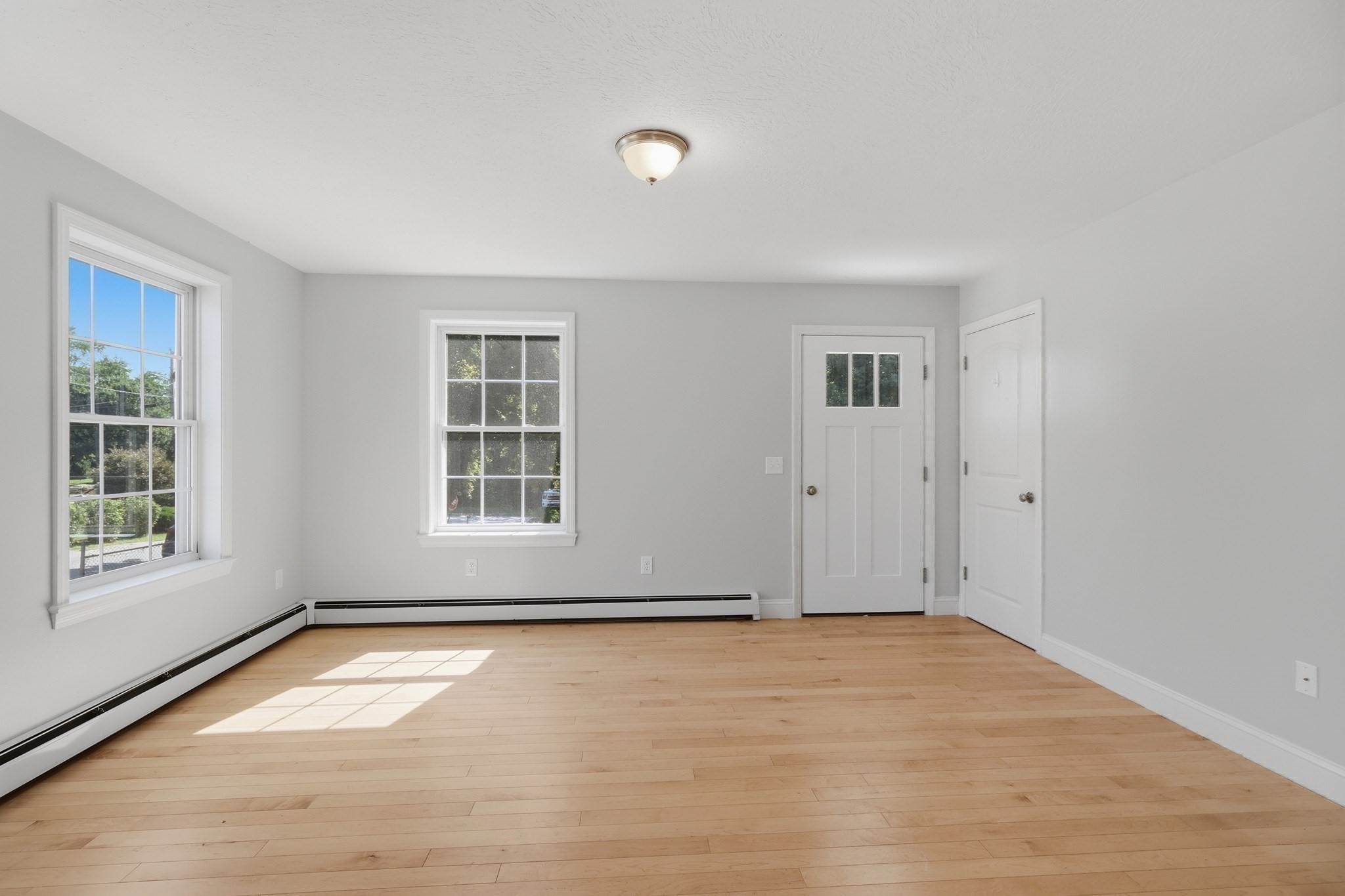 2 Evelyn Avenue Property Photo 3