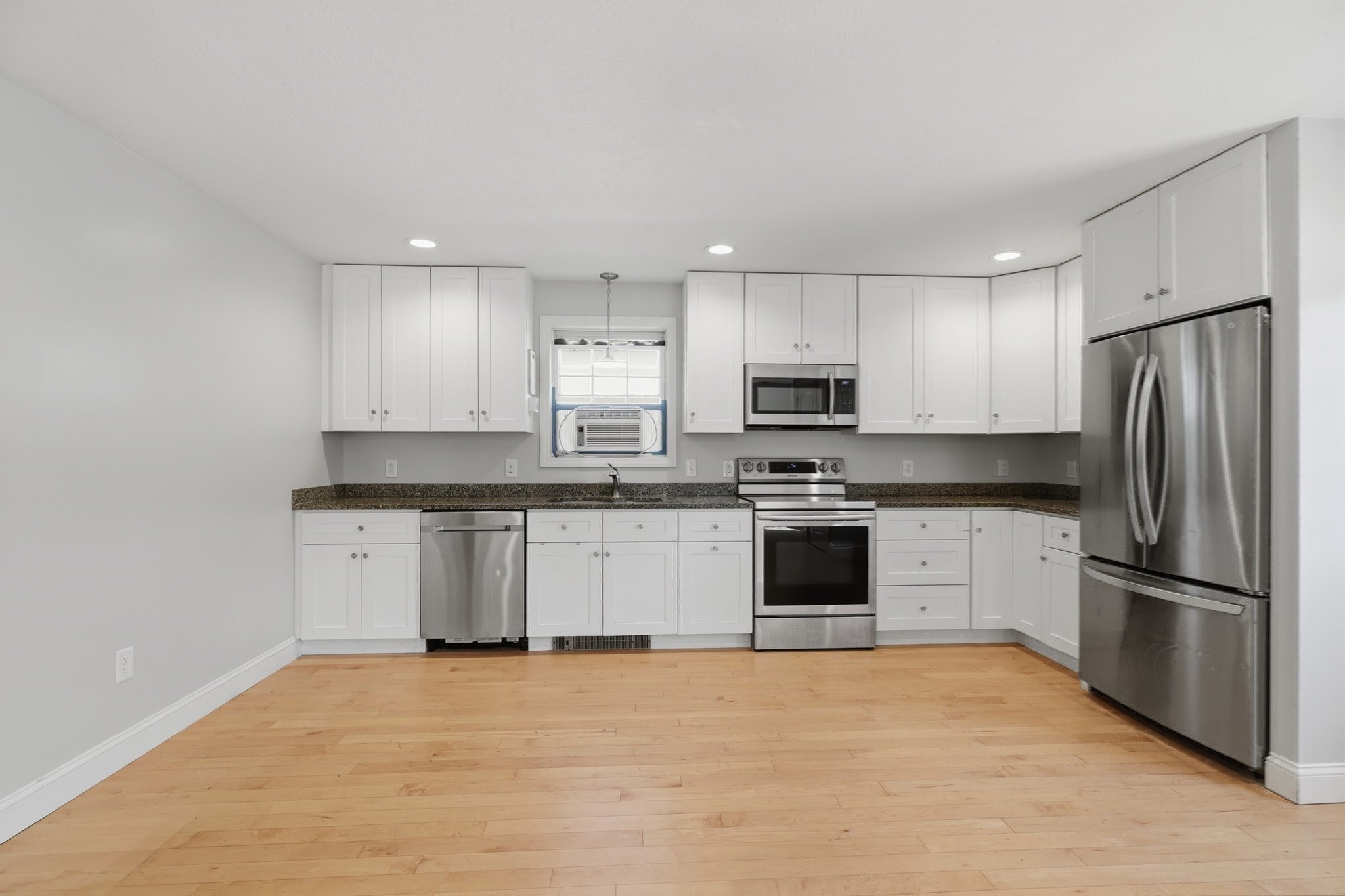 2 Evelyn Avenue Property Photo 9