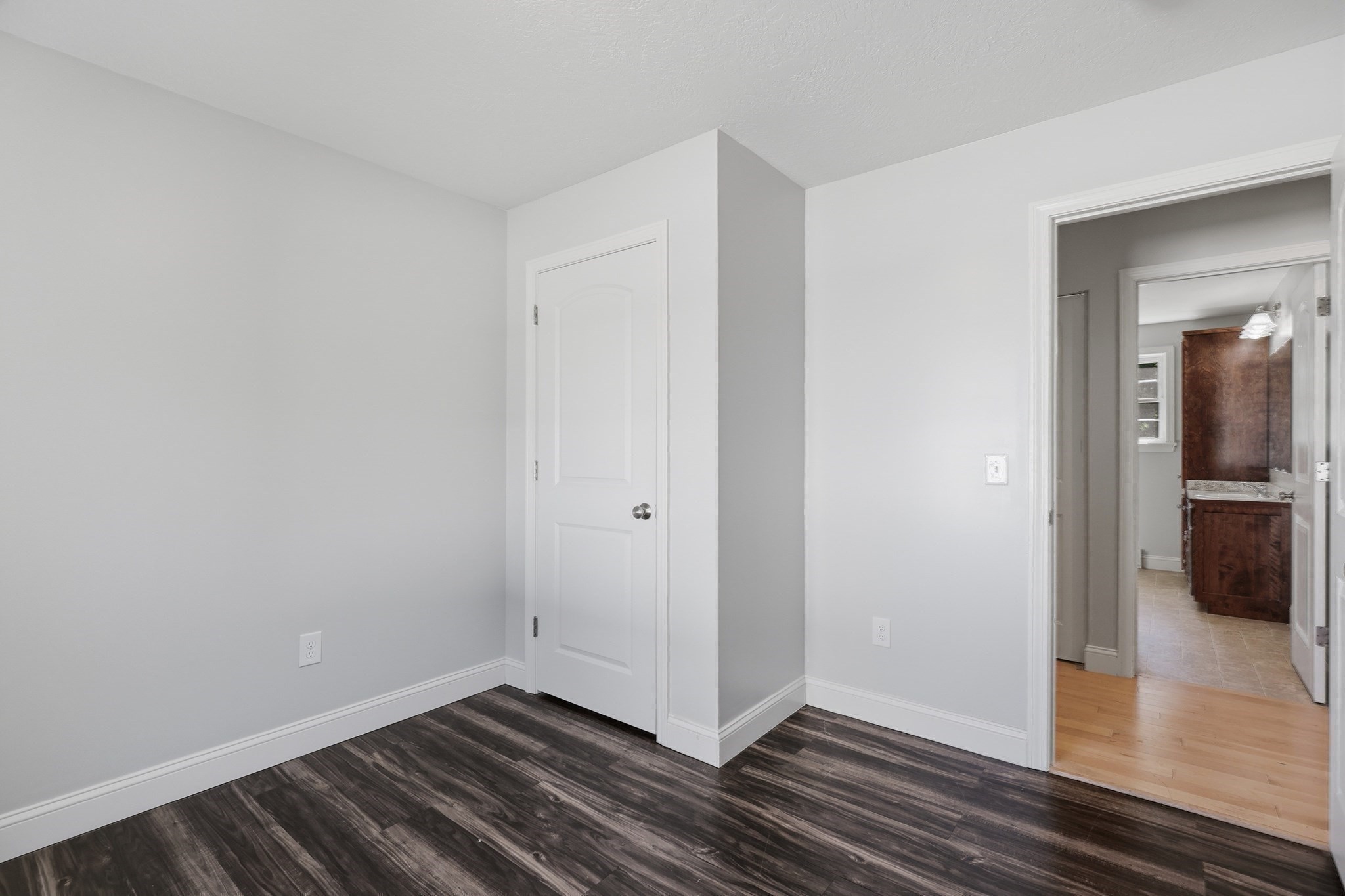 2 Evelyn Avenue Property Photo 15