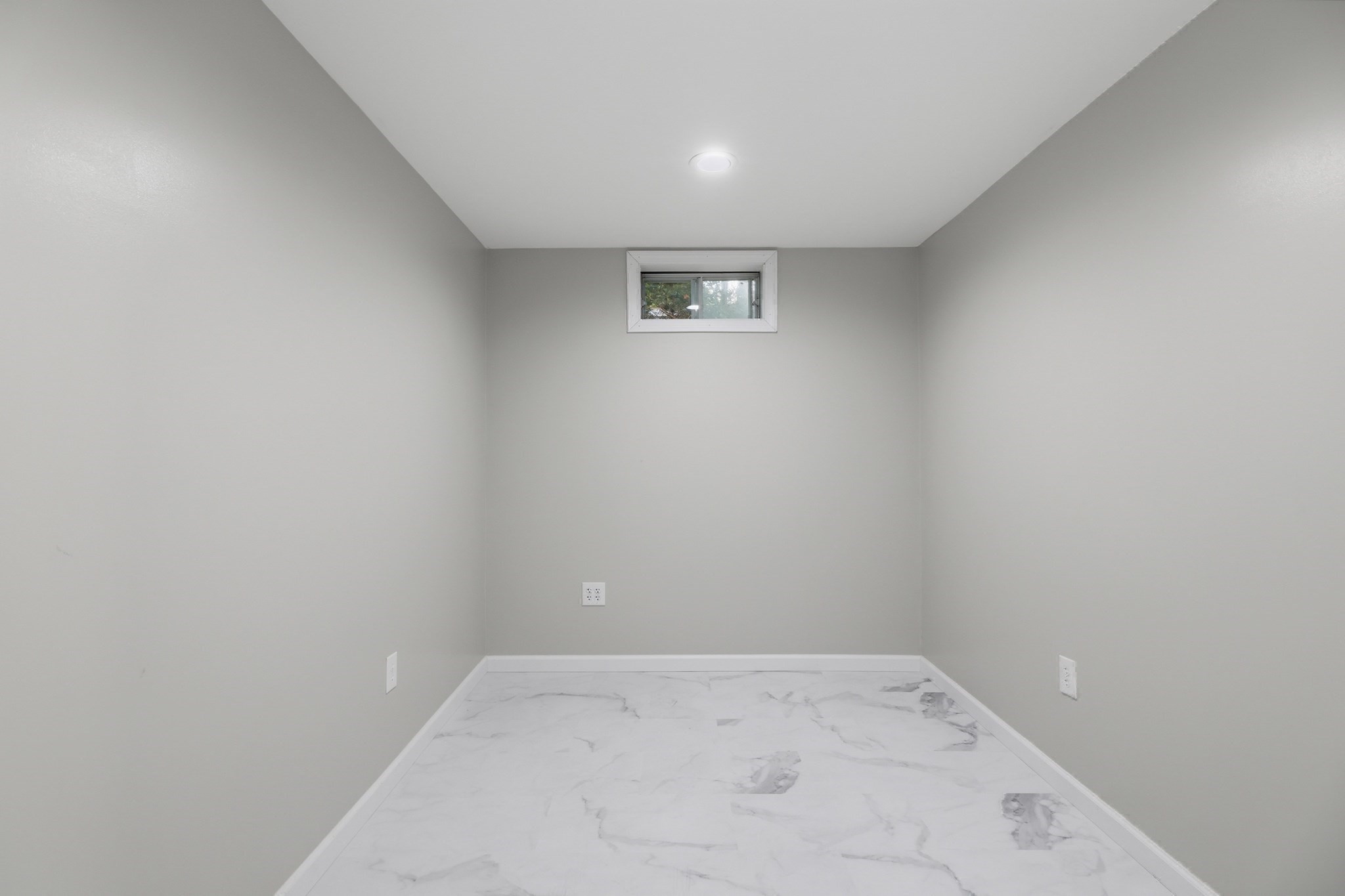 2 Evelyn Avenue Property Photo 30