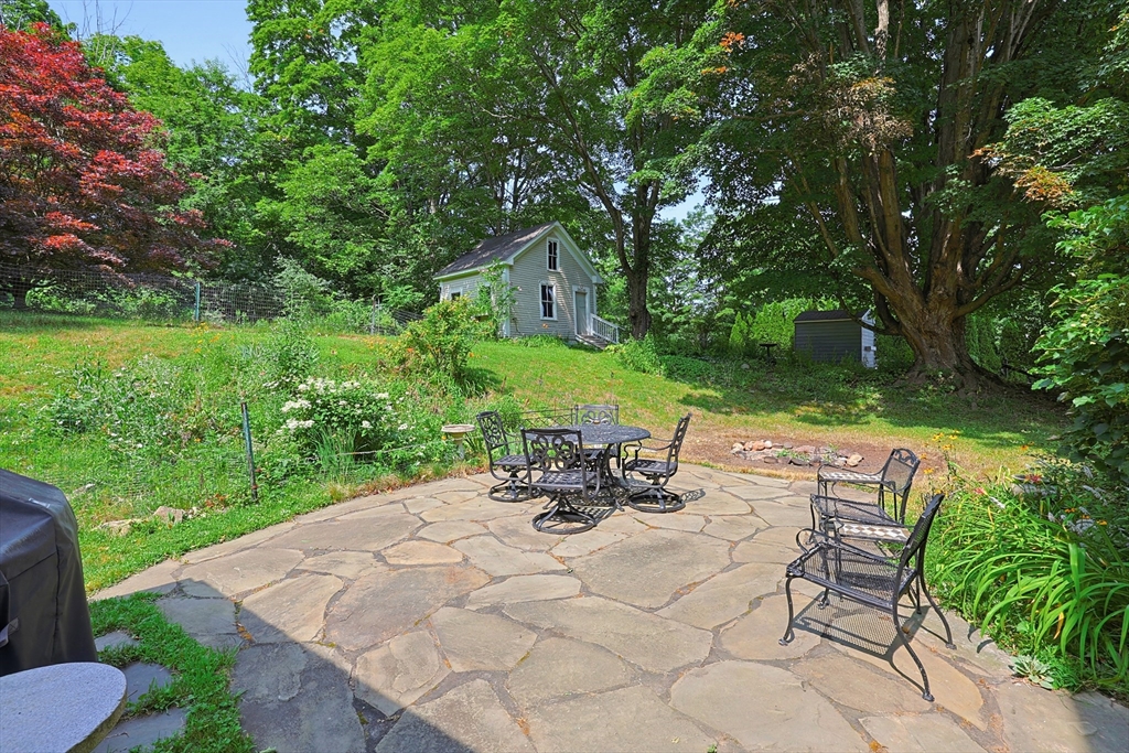 19 King St Property Photo 5