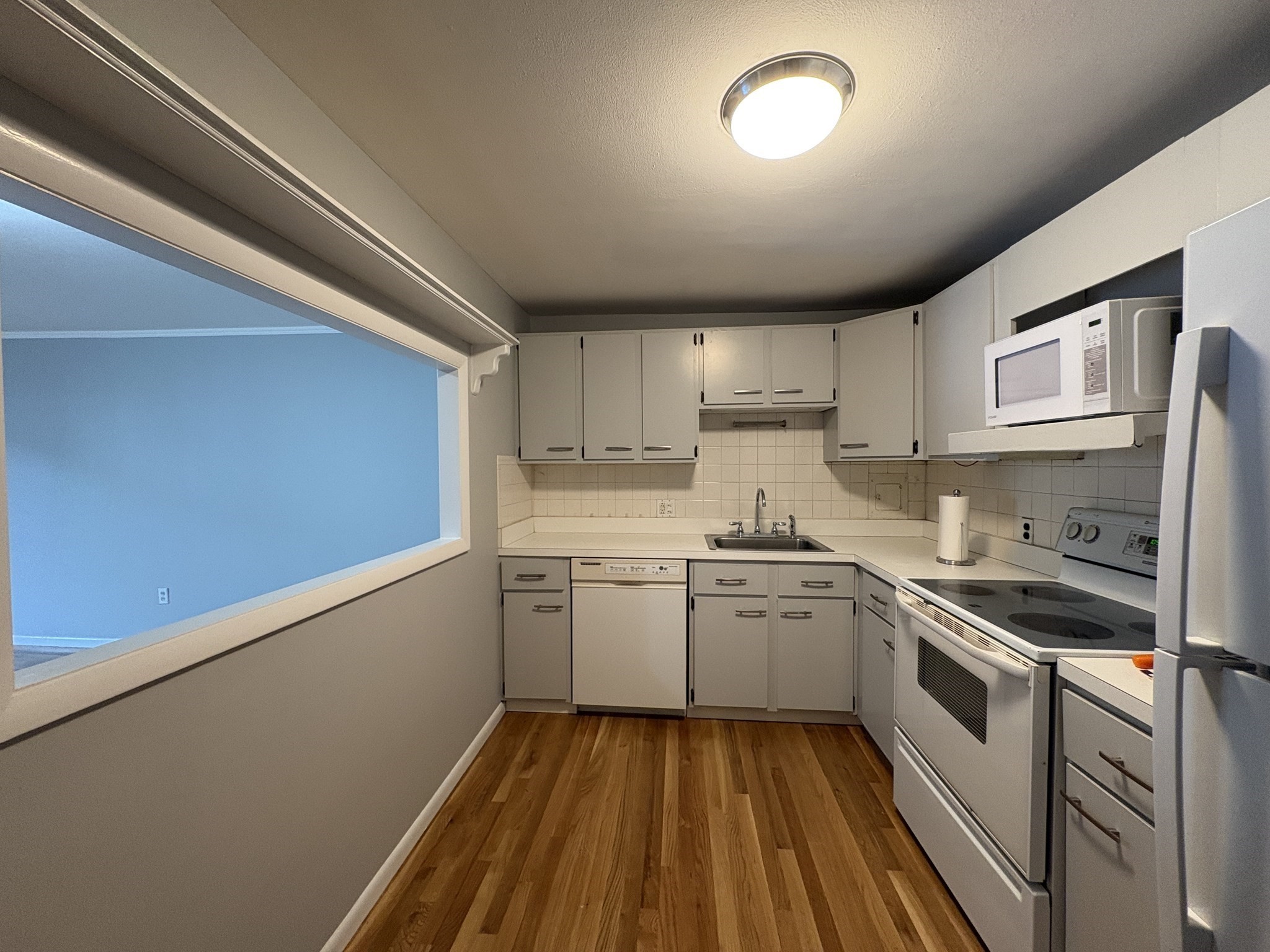 121 Tremont St # 215 Property Photo 8