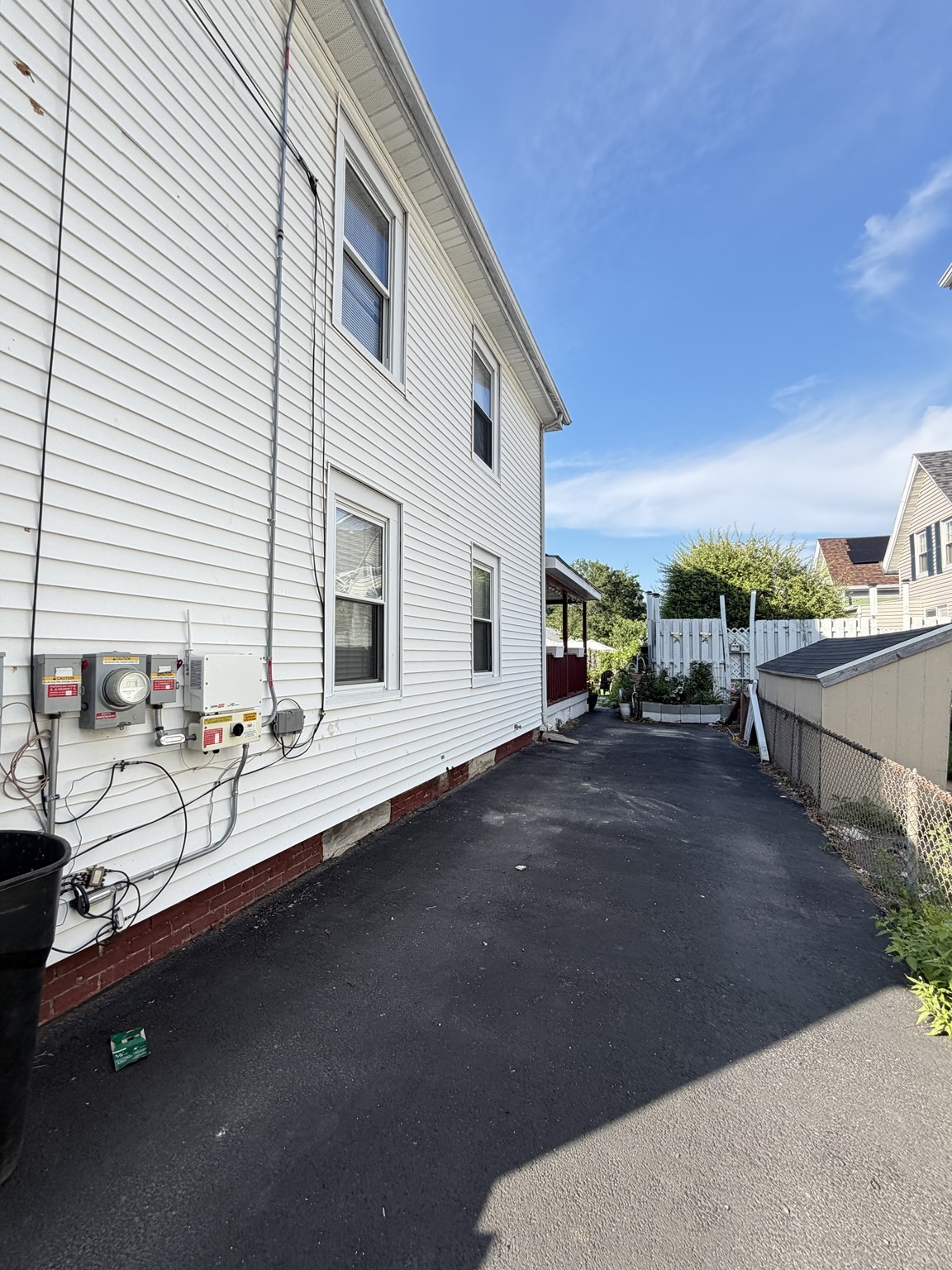 209 Fayette St Property Photo 4