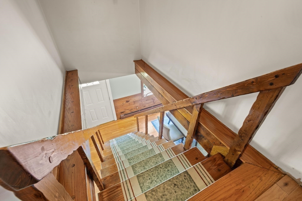 258 Warren St W Property Photo 14