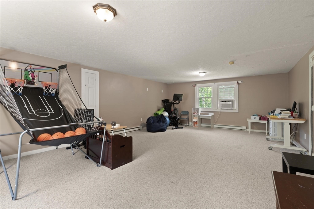 258 Warren St W Property Photo 22