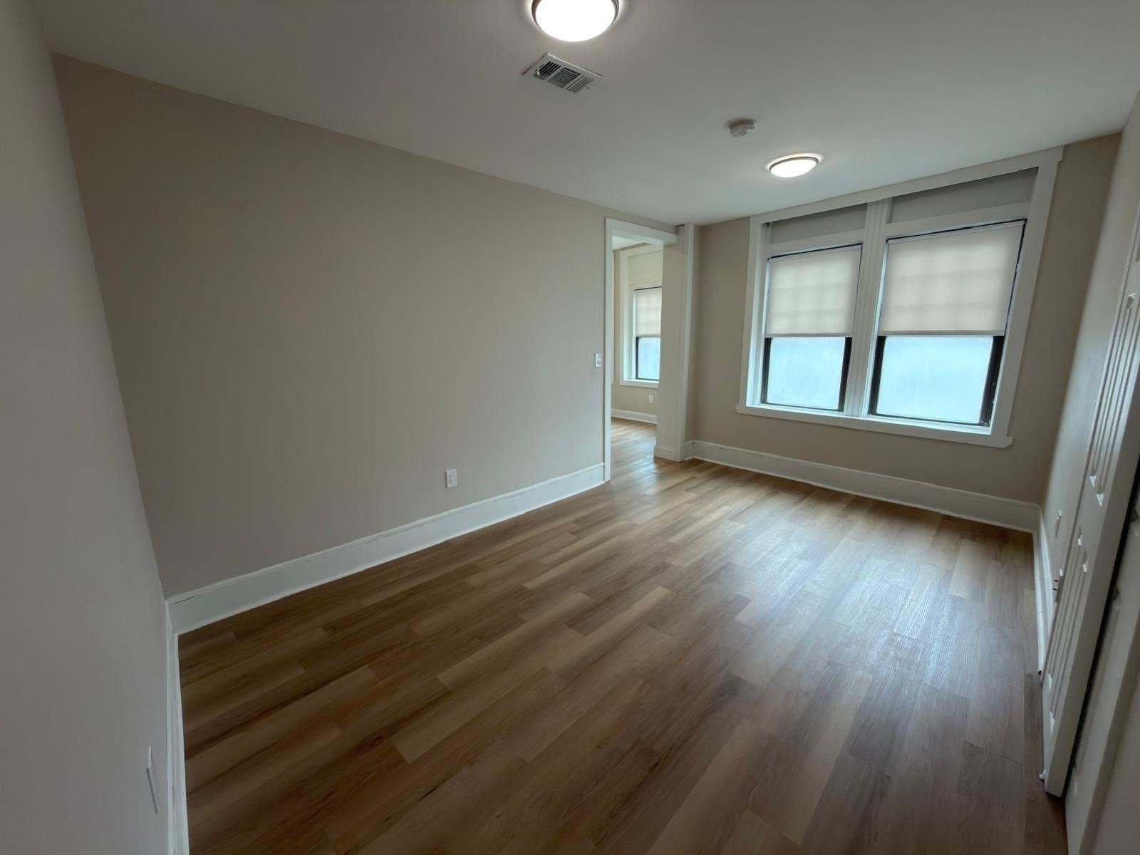 394 Riverway # 3 Property Photo 5