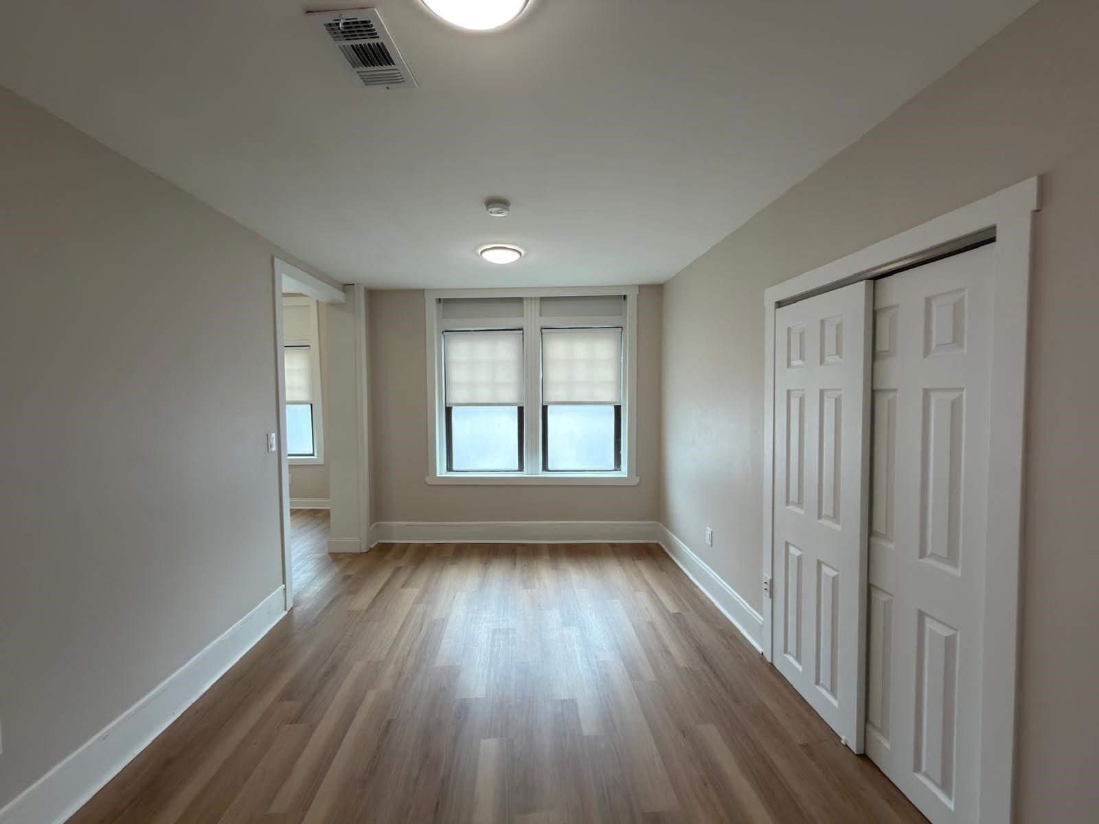 394 Riverway # 3 Property Photo 7