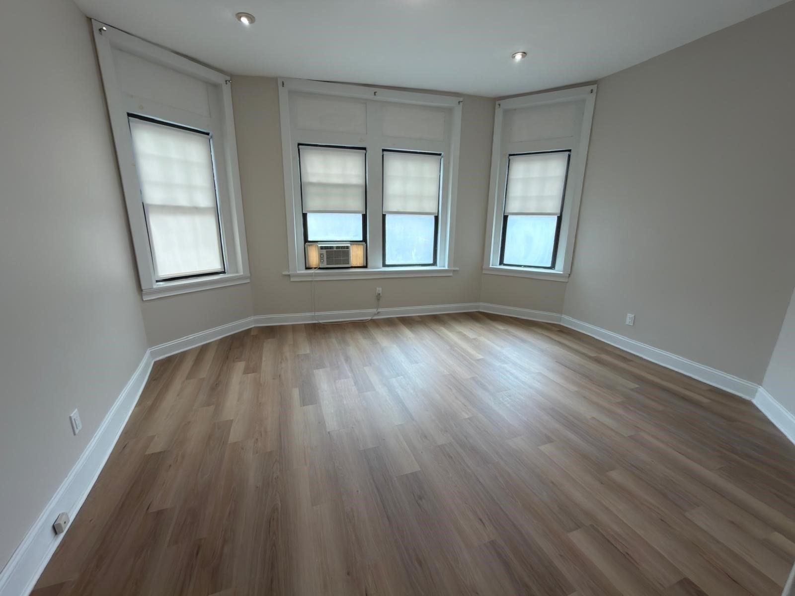 394 Riverway # 3 Property Photo 10